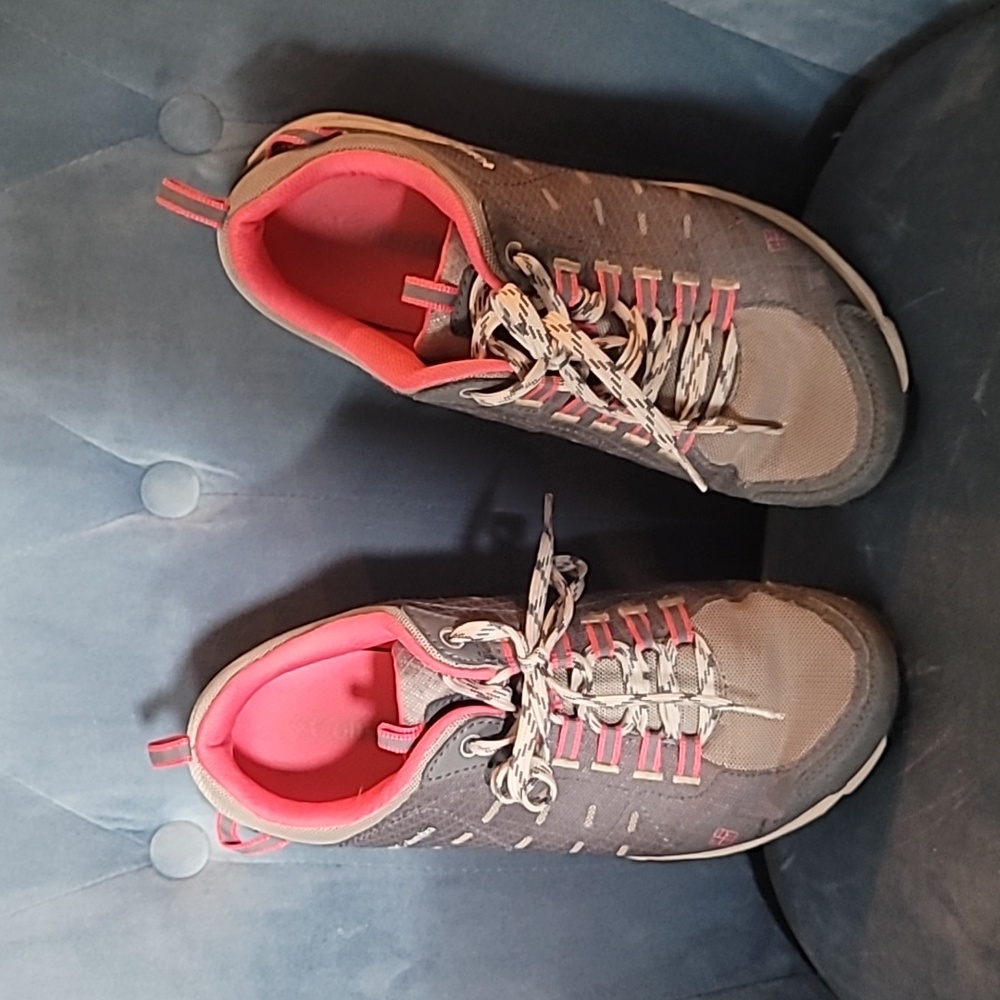 Columbia Techlite Grey Pink Shoes (8)